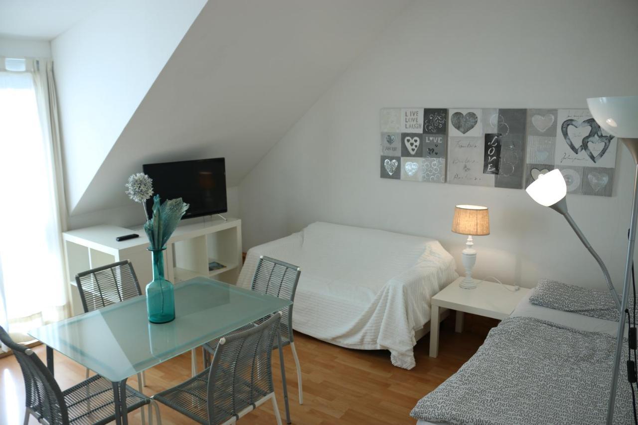 Moderne Studio Apartments Und 4 Zimmer Wohnungen In Oberhausen, Ideal Fuer Geschaeftsreisende Und Monteure Exterior photo