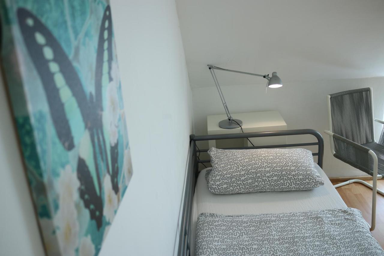 Moderne Studio Apartments Und 4 Zimmer Wohnungen In Oberhausen, Ideal Fuer Geschaeftsreisende Und Monteure Exterior photo