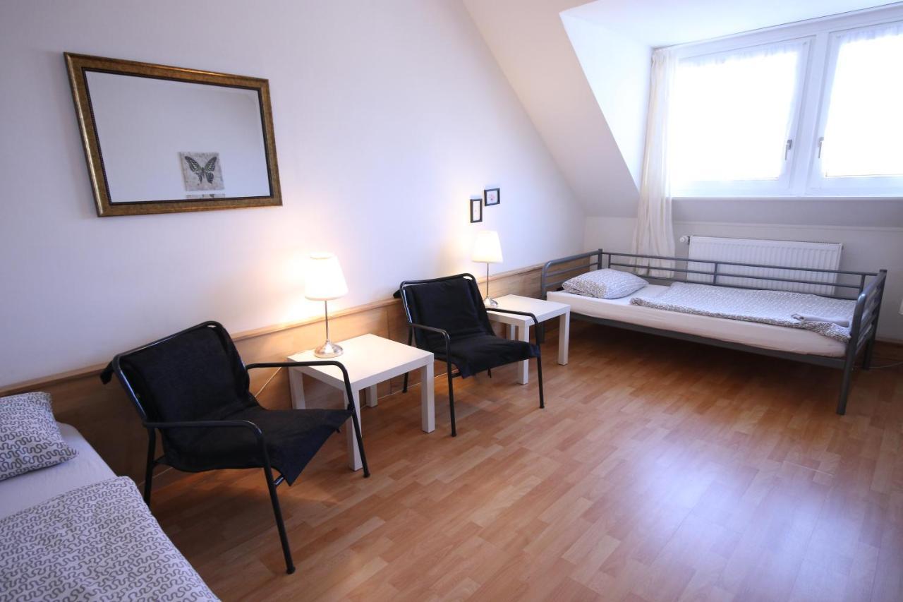 Moderne Studio Apartments Und 4 Zimmer Wohnungen In Oberhausen, Ideal Fuer Geschaeftsreisende Und Monteure Exterior photo