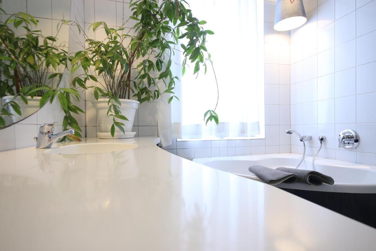Moderne Studio Apartments Und 4 Zimmer Wohnungen In Oberhausen, Ideal Fuer Geschaeftsreisende Und Monteure Exterior photo