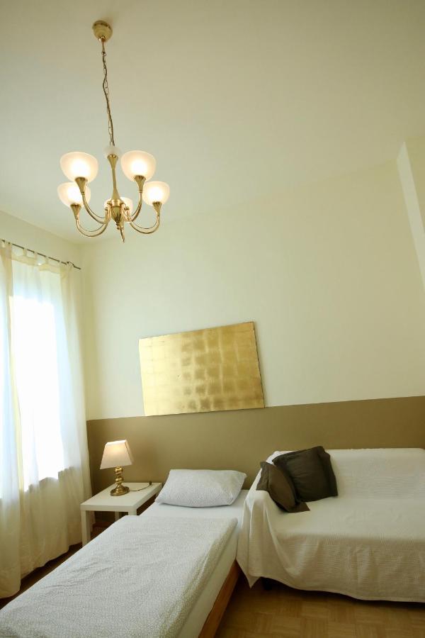 Moderne Studio Apartments Und 4 Zimmer Wohnungen In Oberhausen, Ideal Fuer Geschaeftsreisende Und Monteure Exterior photo